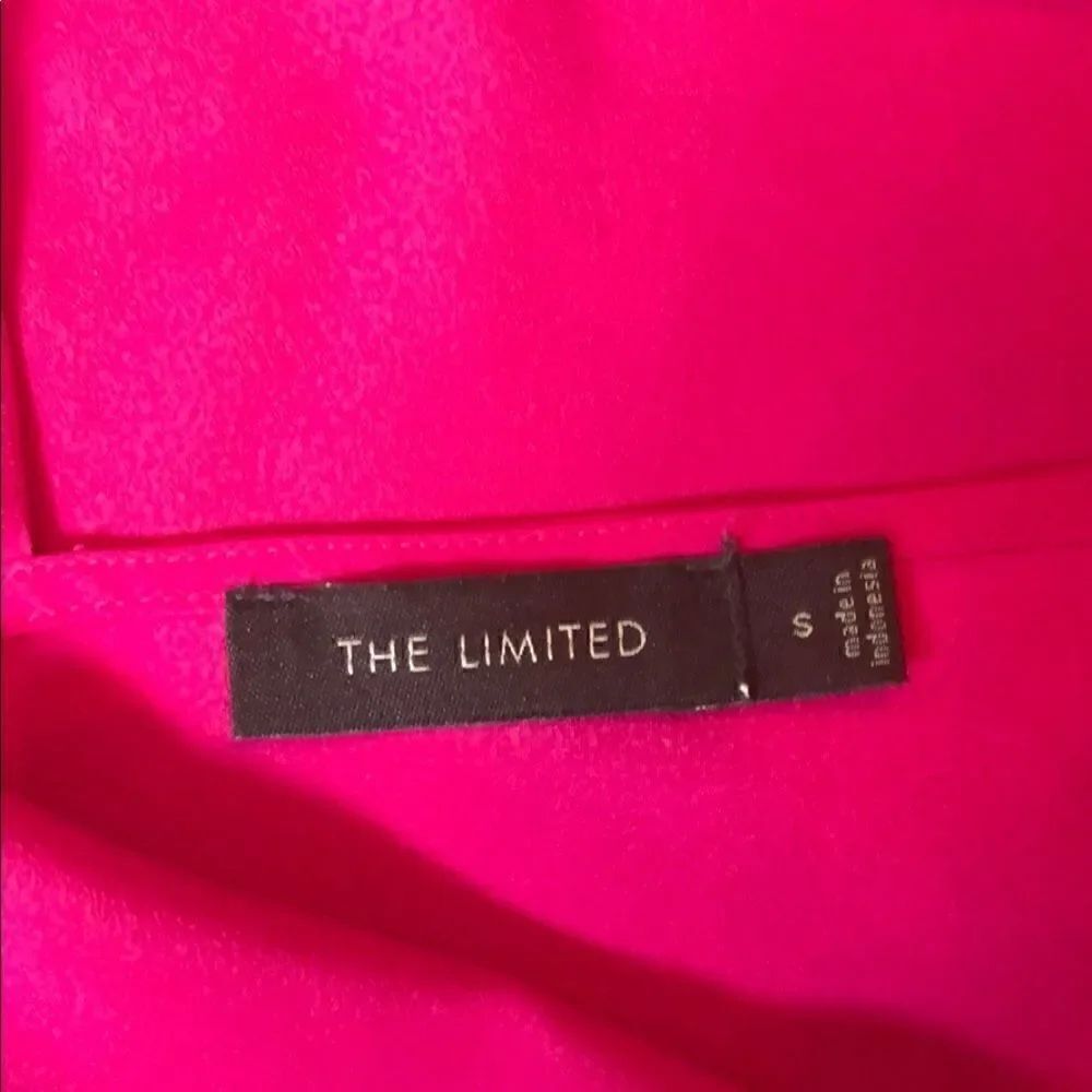 The Limited Fuchsia blouse 👚 size Small - Picture 5 of 7